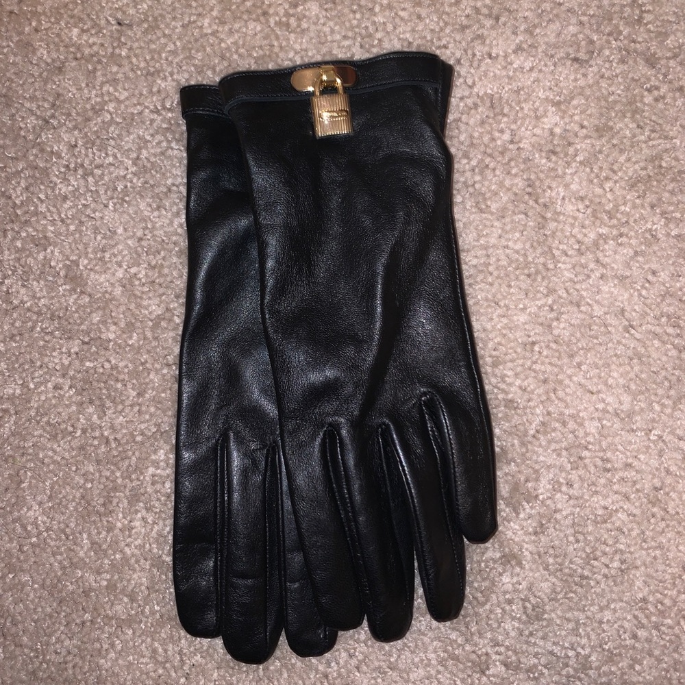 Michael Kors Gloves